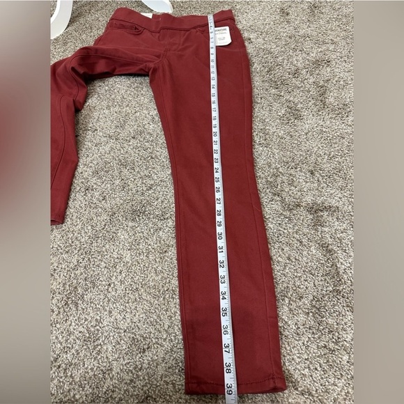 Levi’s Classic Pull On Skinny Red Jeans NWT Women’s 8 - Picture 11 of 11